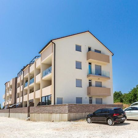 Apartment Eden Медулин Екстер'єр фото